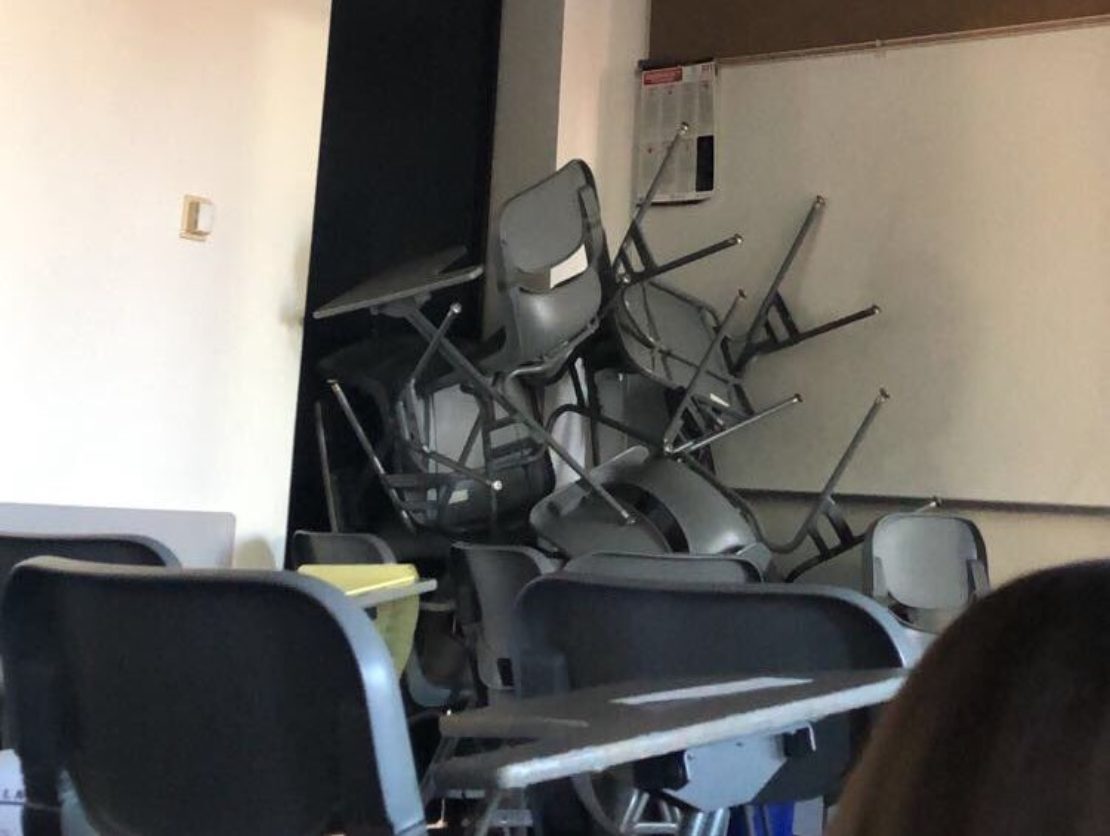 Csulb Threat Raised A Question How Do You Lock Down With Doors
