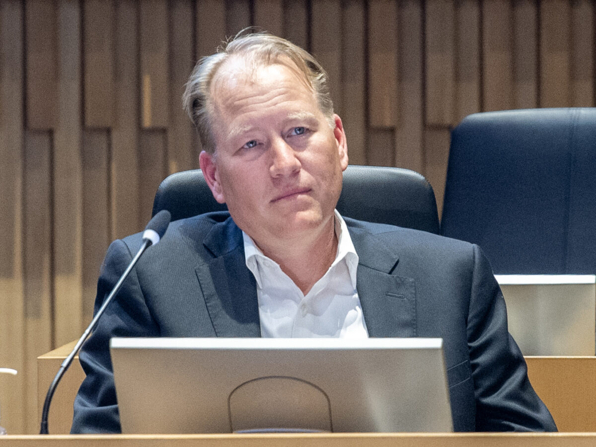 Long Beach warns of ‘difficult year’ of budget cuts but promises the pain will be short-term