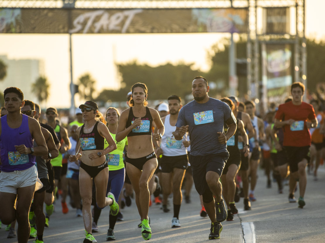 IN PICTURES The 35th annual JetBlue Long Beach Marathon • Long Beach