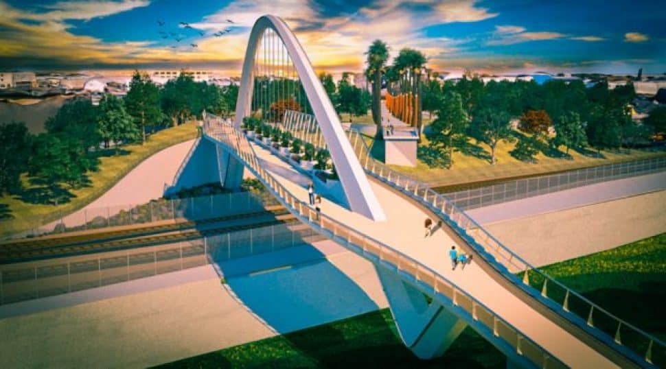 Above: the pedestrian bridge, sit to go over train tracks, in the Avalon Promenade & Gateway project. Courtesy of the Port of Los Angeles.